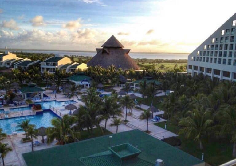Travel Guide to Visiting Cancun